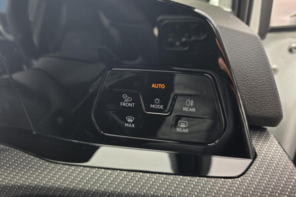 2023 Volkswagen Golf 8 R Hatch Image 15