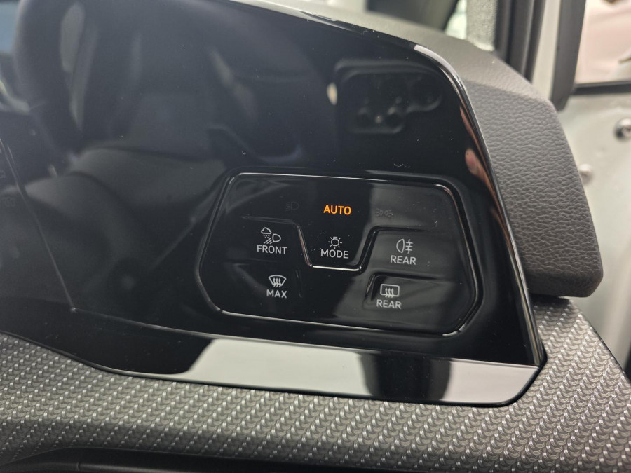 2023 Volkswagen Golf 8 R Hatch Image 15