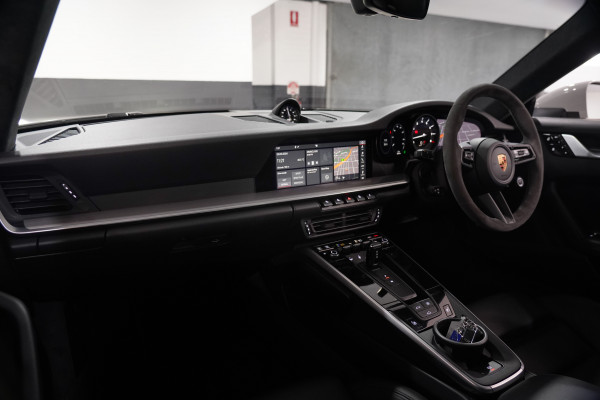 2019 Porsche 992 Carrera S Coupe Image 21