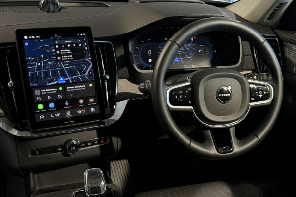 2025 Volvo XC90 L Series Ultra T8 Plug-In Hybrid SUV Image 13