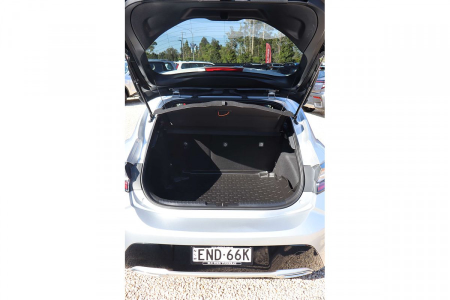 2020 Toyota Corolla ZWE211R ZR Hybrid Hatch Image 13