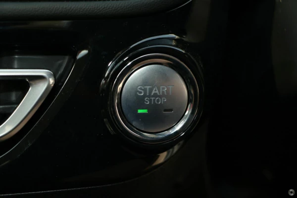 2025 MG HS AS33 Essence SUV Image 11