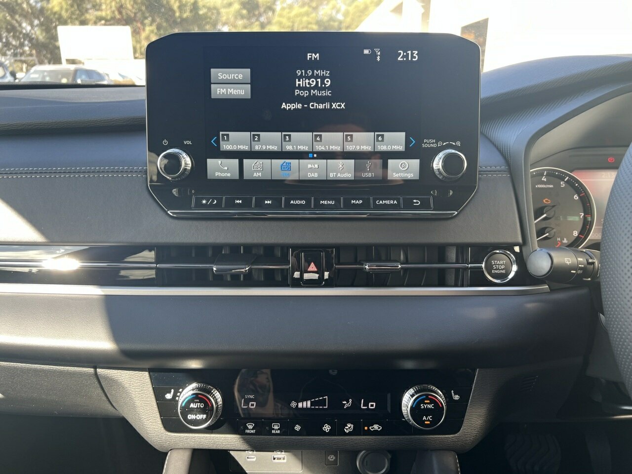 2024 Mitsubishi Outlander ZM Black Edition SUV Image 15