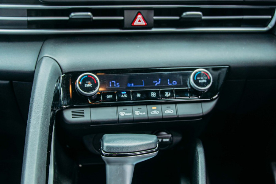 2023 MY24 Hyundai i30 CN7.V2 Hybrid Sedan Image 15