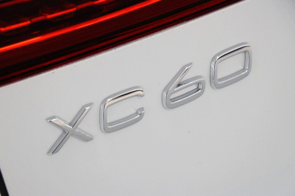 2024 MY25 Volvo XC60  Ultra B5 Bright SUV Image 5