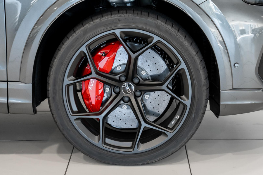 2025 Audi RS Q8 F1 SUV