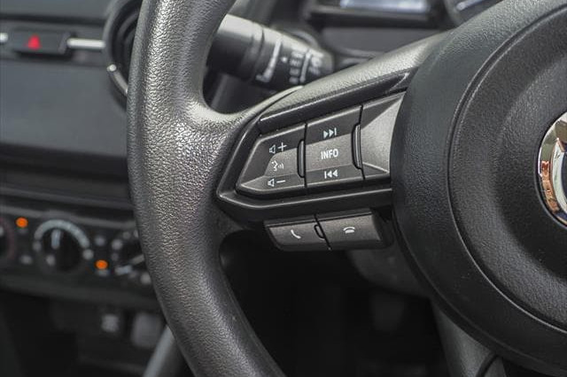 2017 Mazda 2 DL Series Neo Sedan Image 14