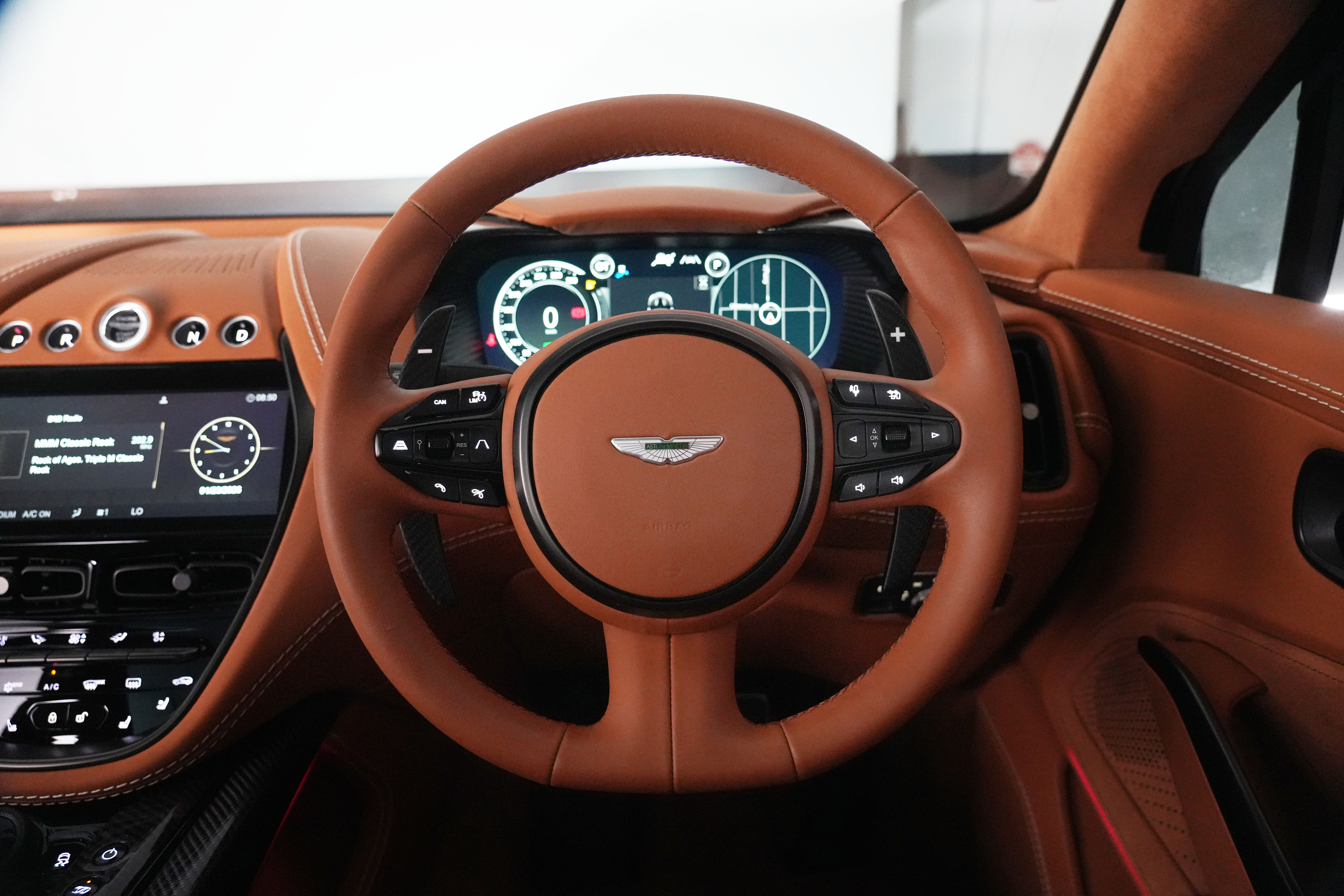 2023 Aston Martin DBX 707 SUV Image 31