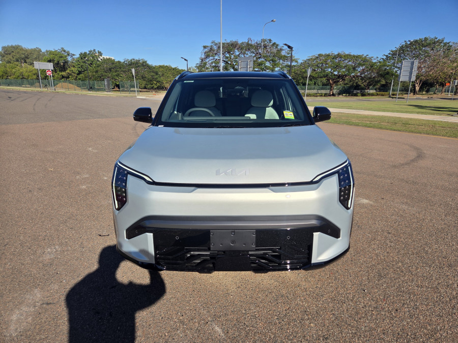 2026 Kia EV3 SV GT-Line SUV Image 2