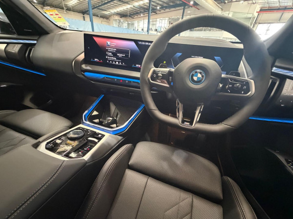 2026 BMW X3 G45 30e xDrive SUV image 10