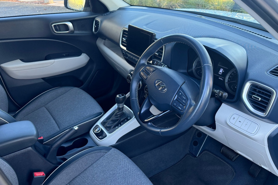 2020 Hyundai Venue QX Elite SUV Image 12