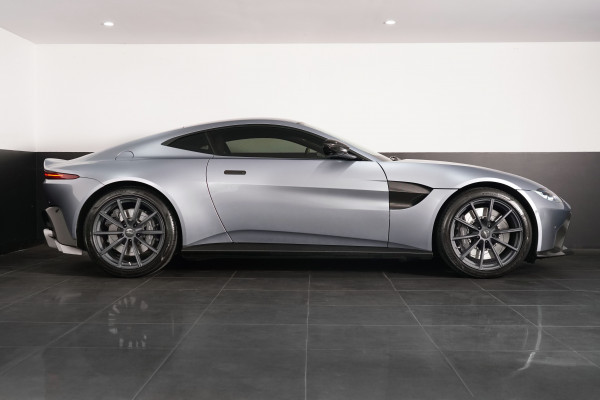 2019 Aston Martin Vantage Coupe Image 14