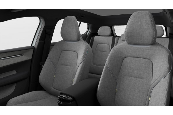 2025 Volvo EX30  Single Motor Extended Range Ultra SUV Image 9