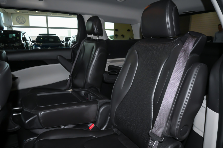 2023 Kia Carnival KA4 SLi People Mover