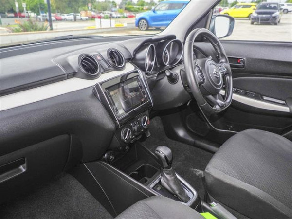 2018 Suzuki Swift AZ GL Navigator Hatch image 9