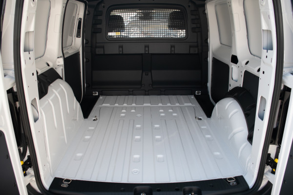 2025 MY26 Volkswagen Caddy 5 TSI220 SWB Van Image 16