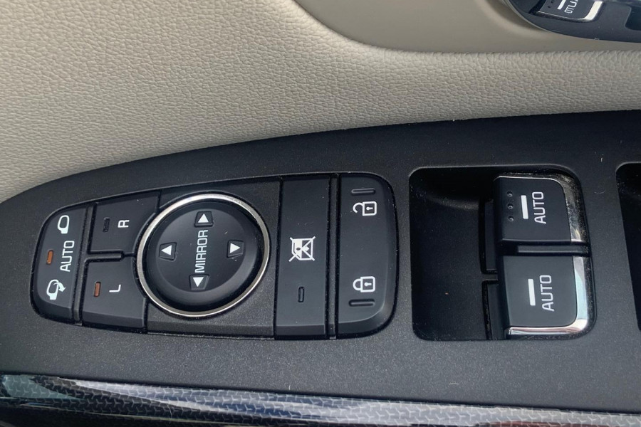 2020 Kia Carnival YP SLi Van Image 34