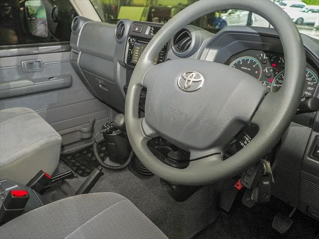 2021 Toyota Landcruiser VDJ79R GXL Cab chassis Image 14