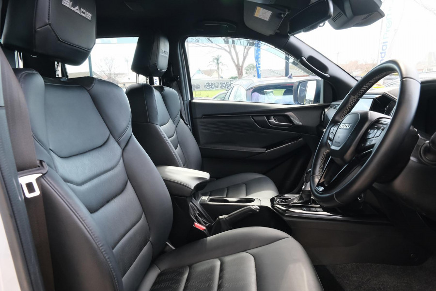2025 MY25.5 Isuzu D-MAX RG BLADE Ute Image 15