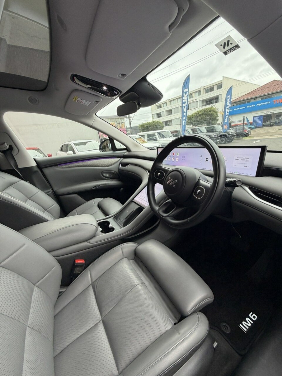 2026 MG IM6 S12L Platinum Wagon Image 17