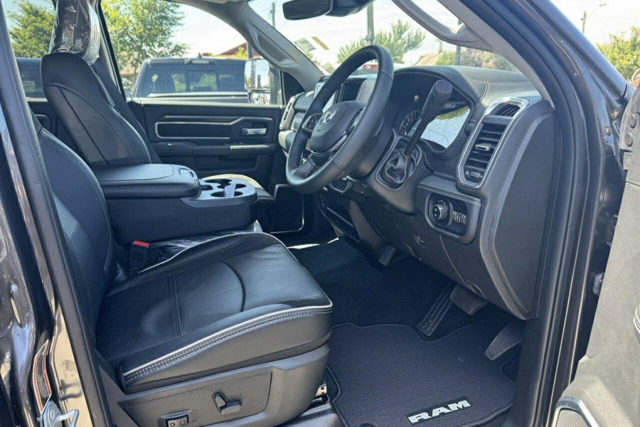 2023 Ram 2500 DJ Laramie Ute Image 15