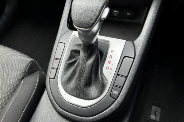 2023 MY24 Kia Cerato BD S Hatch Image 18
