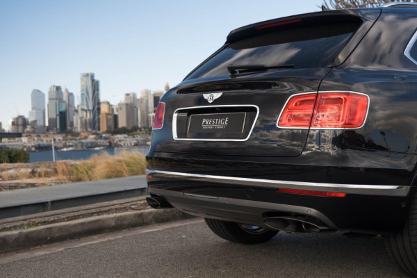 2016 Bentley Bentayga First Edition W12  SUV Image 4