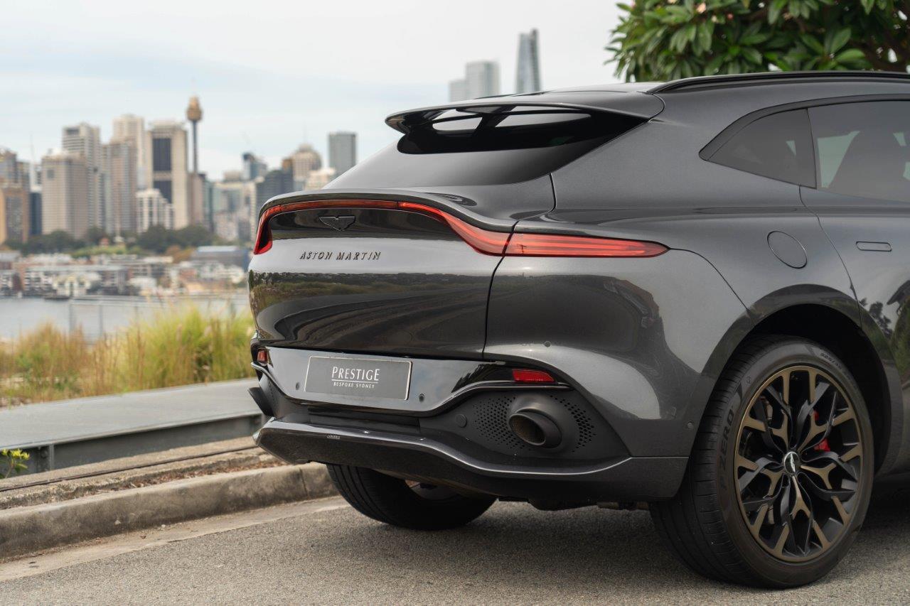2021 Aston Martin DBX 1913 Edition SUV Image 7