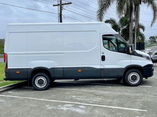 2018 Iveco Daily 35S13 Image 10