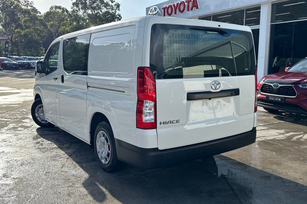 2022 Toyota HiAce GDH300R  Van