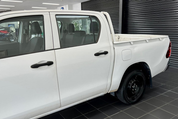 2016 Toyota HiLux TGN121R Workmate Ute Image 4