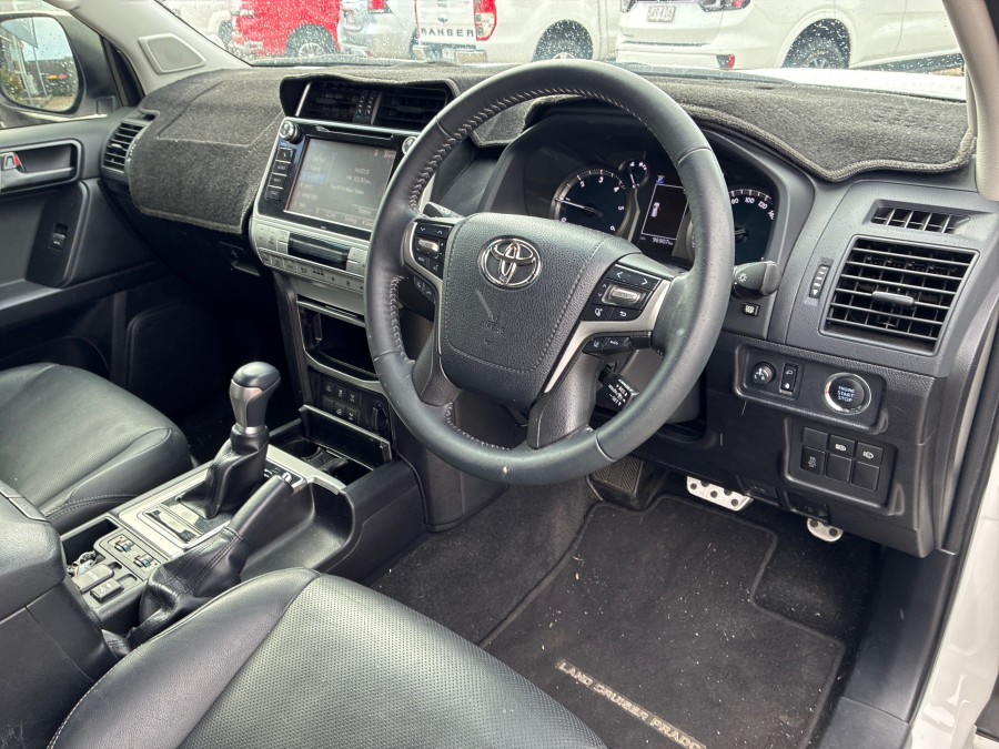 2018 Toyota LandCruiser Prado GDJ150R GXL SUV Image 15