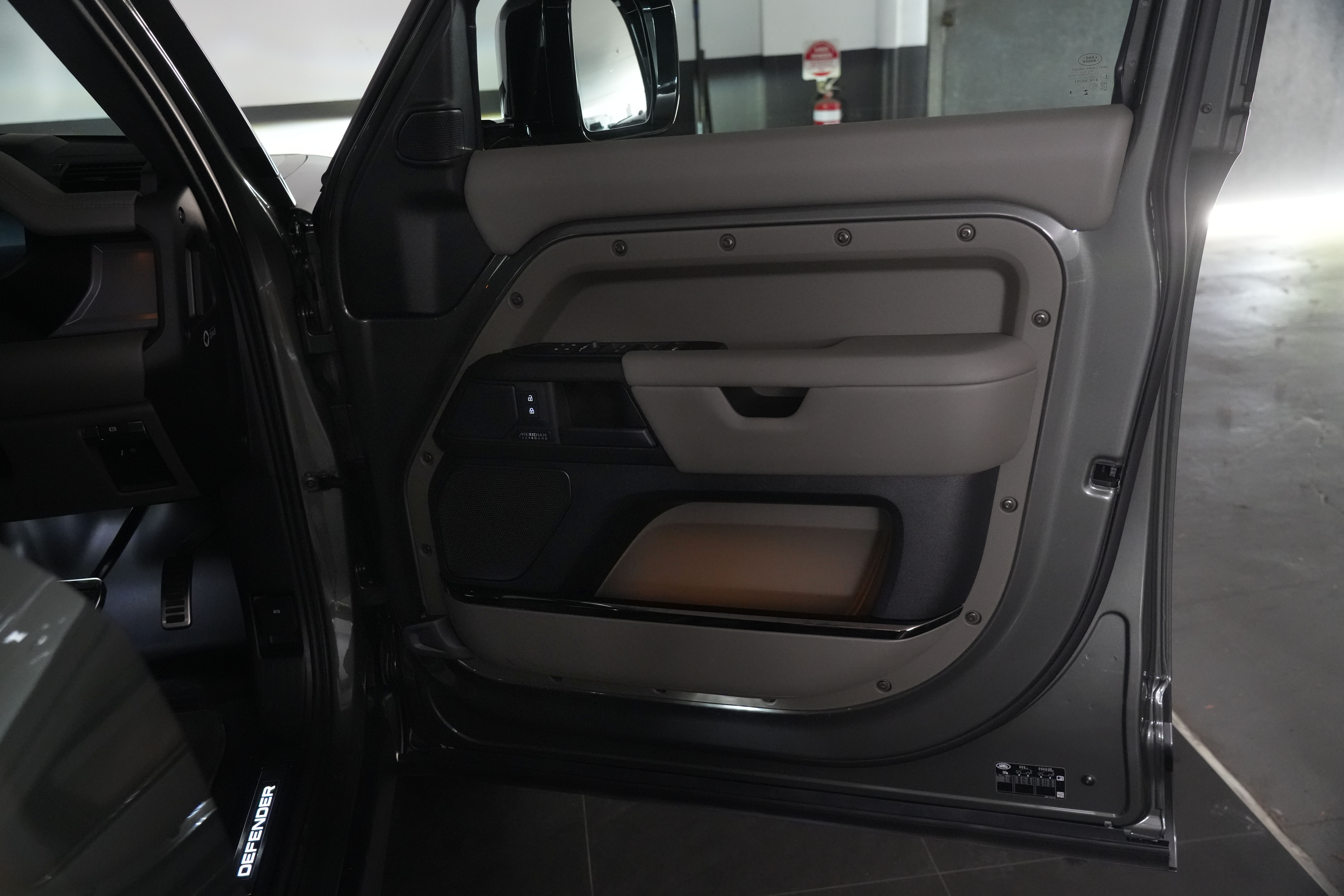 2025 Land Rover Defender L663 110 P635 OCTA SUV Image 61