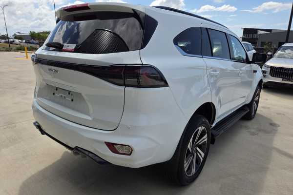 2025 MY25.5 Isuzu MU-X RJ LS-T SUV Image 3