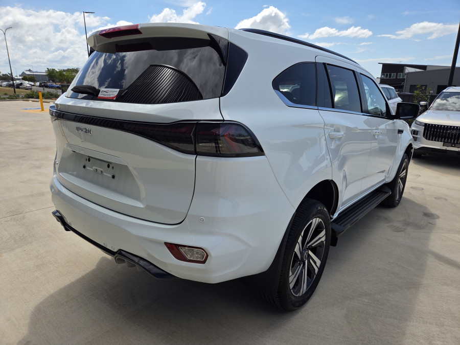 2025 MY25.5 Isuzu MU-X RJ LS-T SUV Image 3