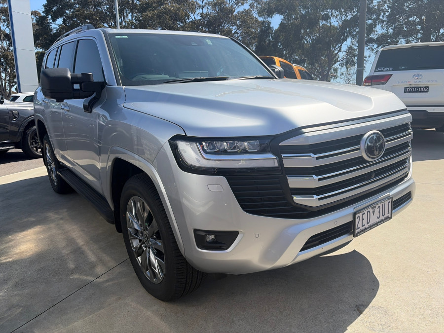 2022 MY24 Toyota LandCruiser FJA300R Sahara SUV Image 1