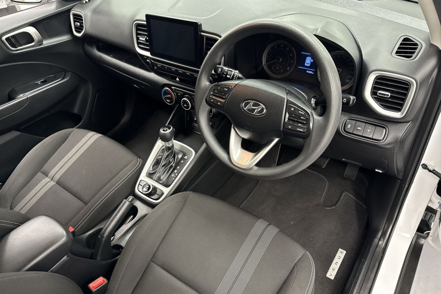 2021 Hyundai Venue QX.V3  SUV Image 16