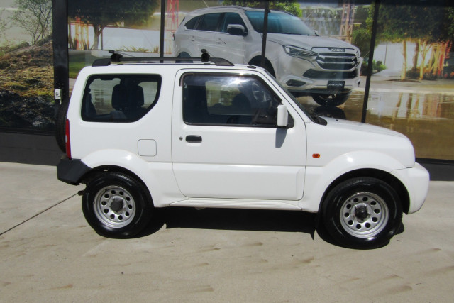 2011 Suzuki Jimny