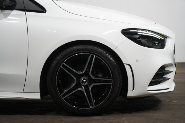 2021 Mercedes-Benz B180 Hatch Image 5