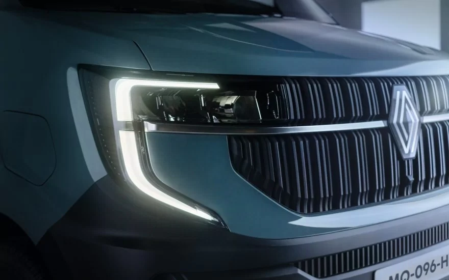 robust front grille design Image