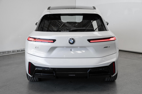 2026 MY25 BMW iX I20 xDrive45 M Sport SUV image 5