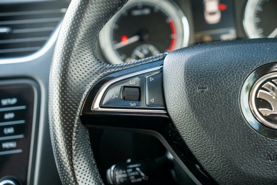 2019 Skoda Octavia NE Sport 110TSI Sedan Image 10
