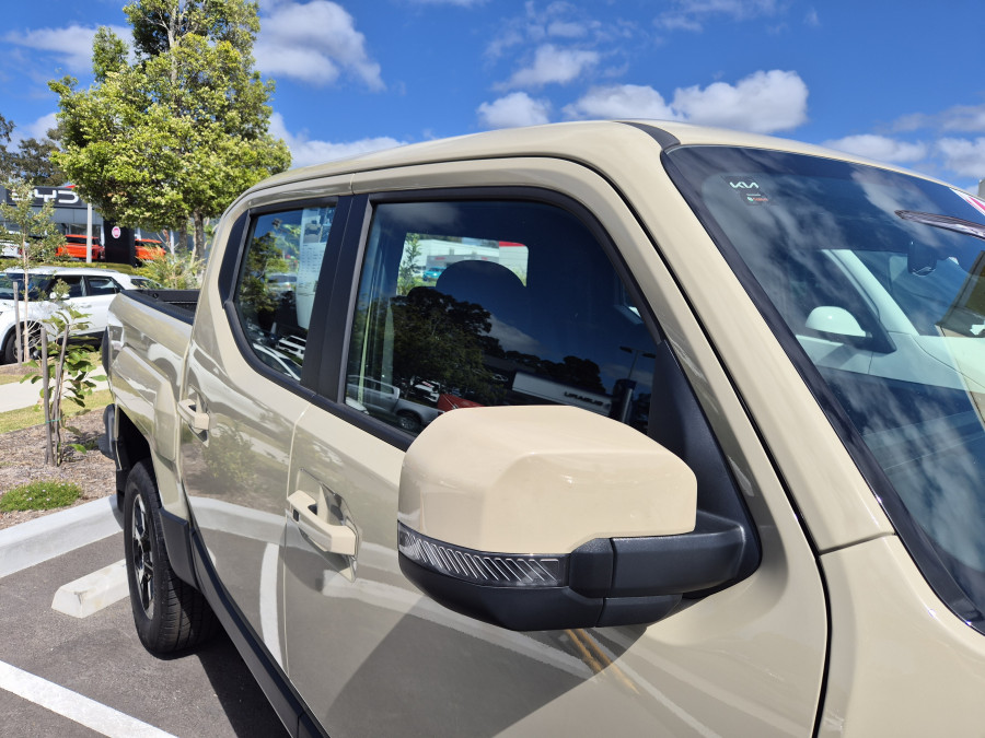 2026 Kia Tasman TK SX+ Ute Image 10
