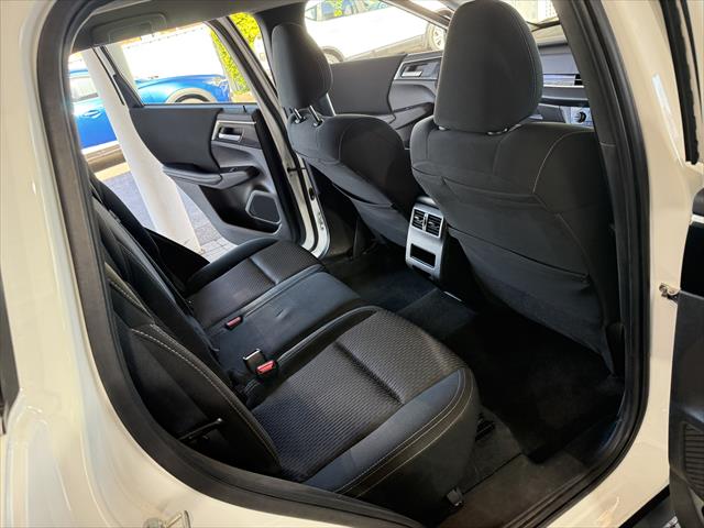 2022 MY23 Mitsubishi Outlander ZM ES SUV Image 13
