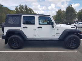 2013 MY12 Chrysler Wrangler JK Unlimited Softtop