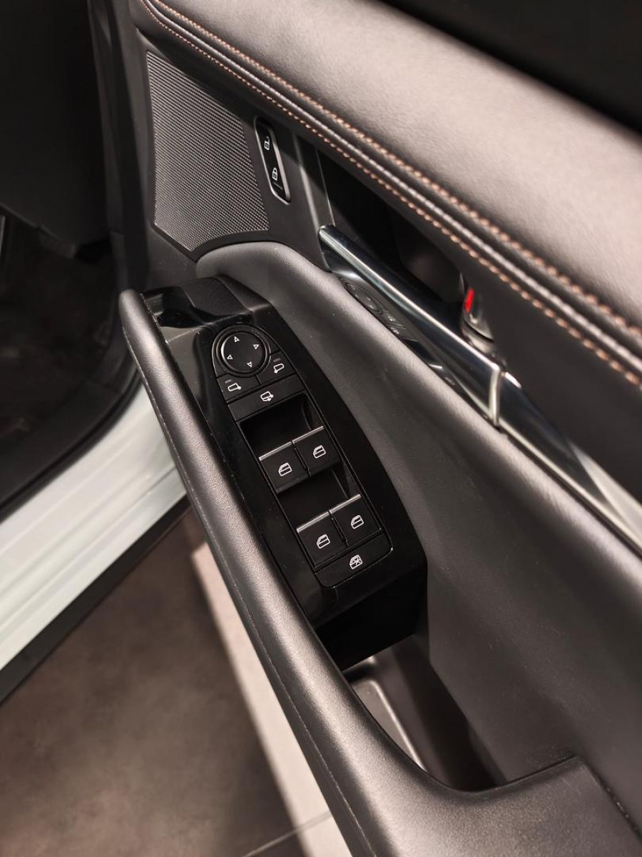 2025 Mazda 3 BP Series G20 Touring Hatch Image 11