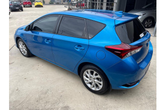 2015 Toyota Corolla ZRE182R Ascent Sport Hatch Image 5