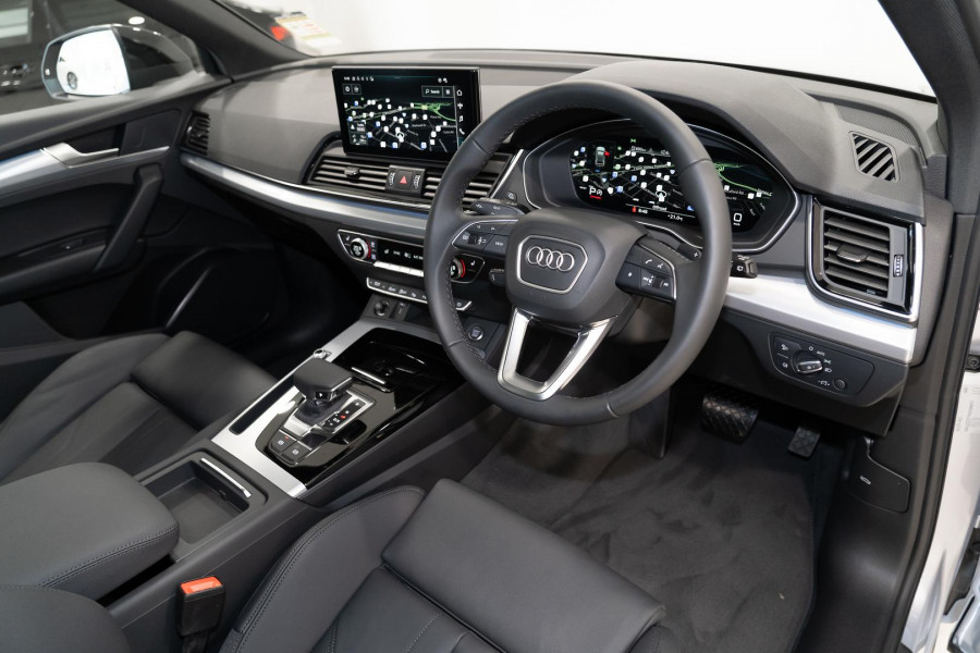 2022 Audi Q5 40 TDI S Line