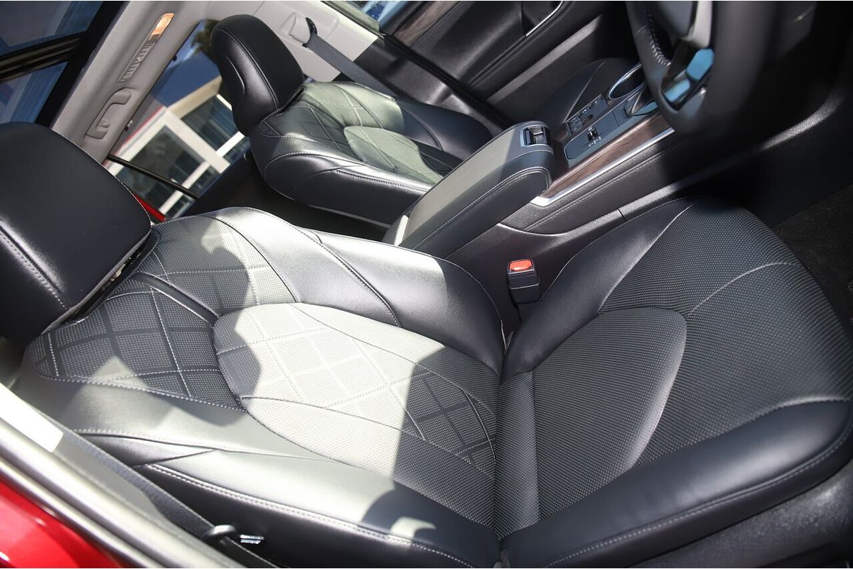 2023 Toyota Kluger AXUH78R Grande Wagon Image 10