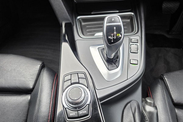 2012 BMW 3 Series F30 320d M Sport Sedan Image 17